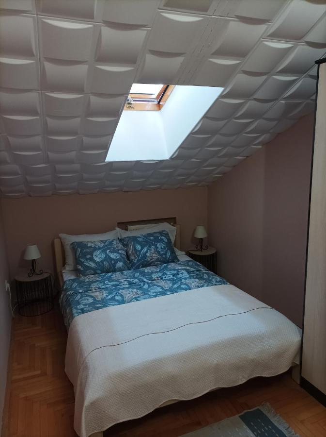 Ram1 Appartement Novi Sad Buitenkant foto